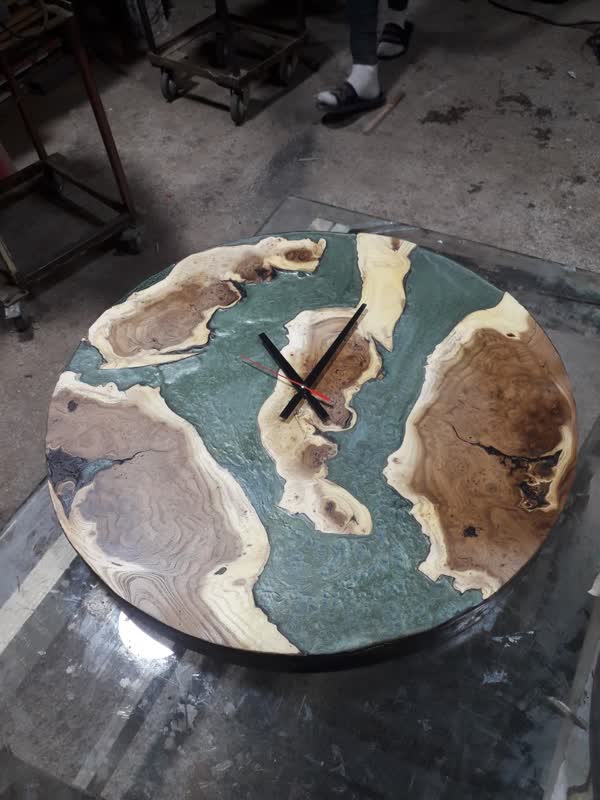 ساعت دیواری روستیک رزین شده